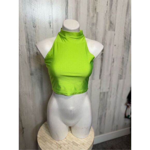 Green crop top - Picture 1 of 6